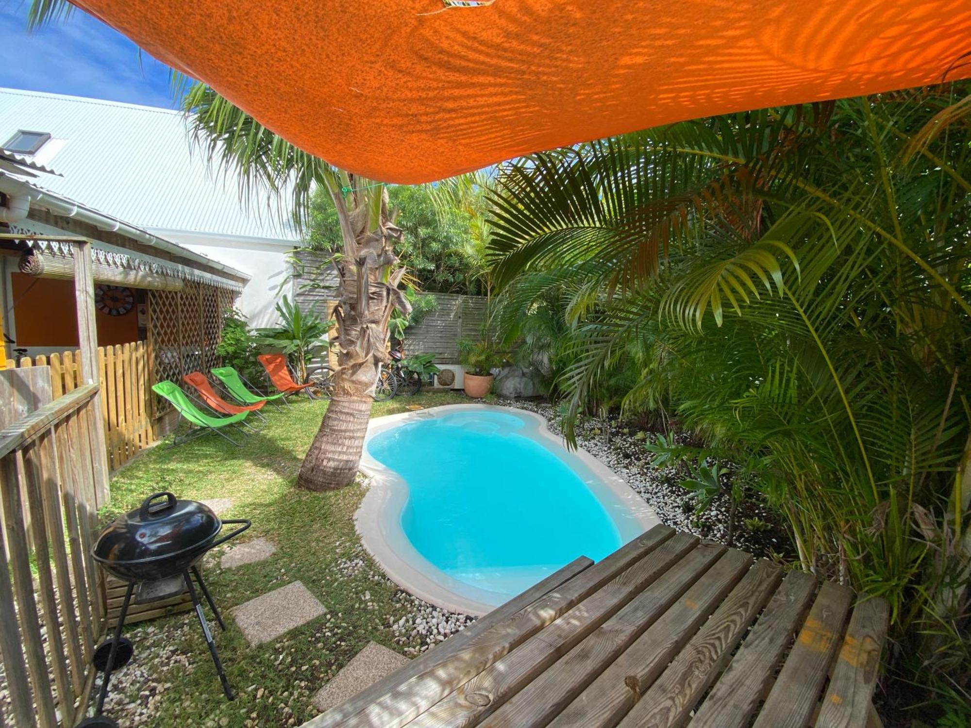 Le Nid D'Amour Avec Sa Piscine Et Jacuzzi Chauffes Saint-Joseph Bagian luar foto